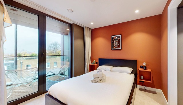 UK.LO.HRR - Modern 1 bed flat with balcony in Kensal Green