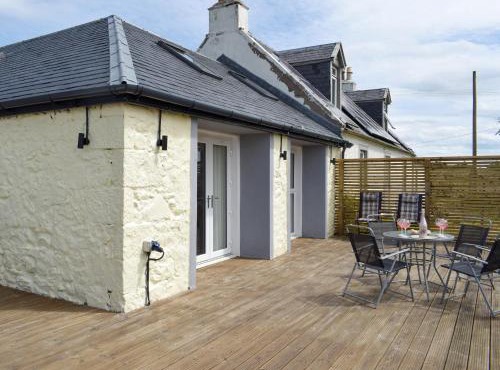 Uk7385 - Chaff House