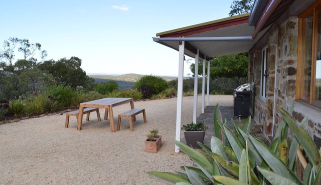 Ukamirra -magic views in private bush setting