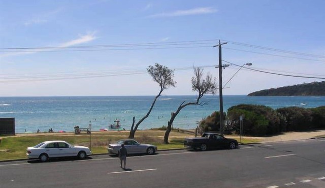 ULTIMATE BEACH FRONT HOLIDAY !