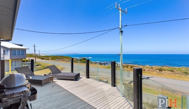 Ultimate Beachfront Retreat