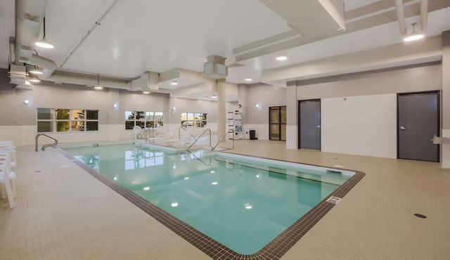 Ultimate Comfort: 3 Family-Friendly Rooms, Near Skiing & Hiking Destinations