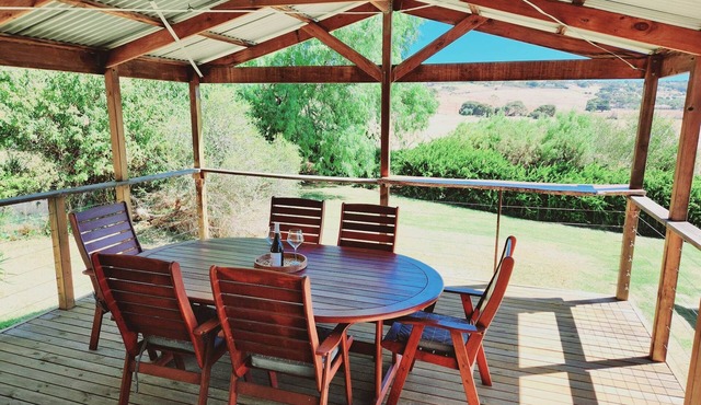 Ultimate entertainer, super cozy, amazing views!