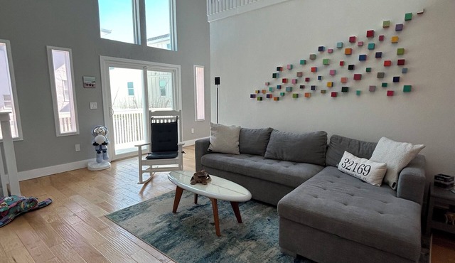 Ultimate Family Beach House w/Pool just steps from the beach & JB's Fish Camp