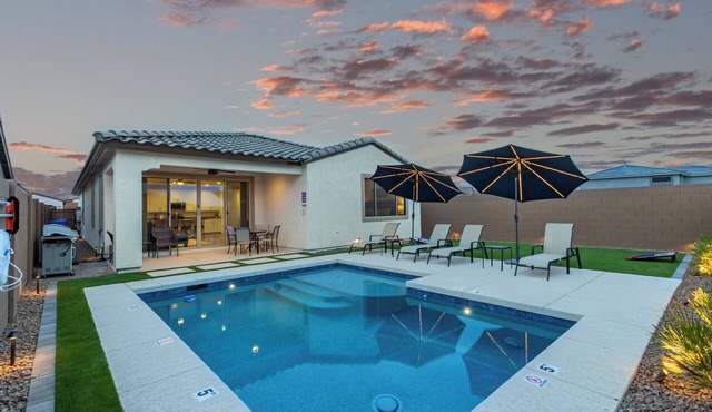 Ultimate Family Getaway: Luxurious 4BR Home with Pool & Mountain Views!