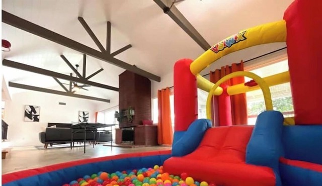 Ultimate Family House Near Disney! w/ Bounce House