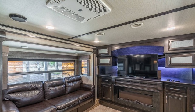 Ultimate Glamping - 42' Grand Design RV Overlooking the Catch and Release Pond
