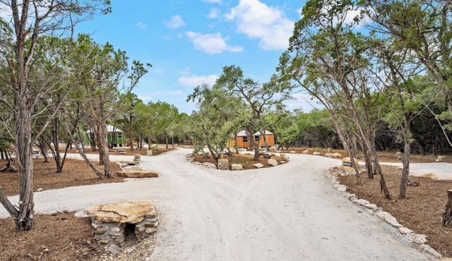 Ultimate Group Getaway at Canyon Lake - Sleeps 28!