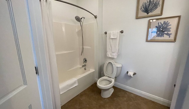 Ultimate Group Stay · 2 Full Apts · 6BR · Parking