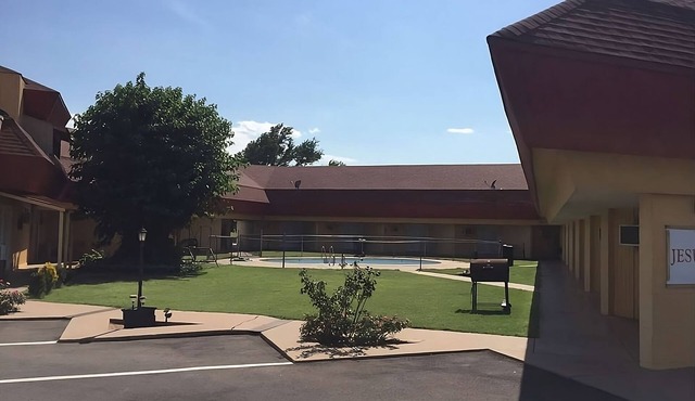 Ultimate Outdoor Vacation at Knights Inn Fairview! 3 Affordable Units