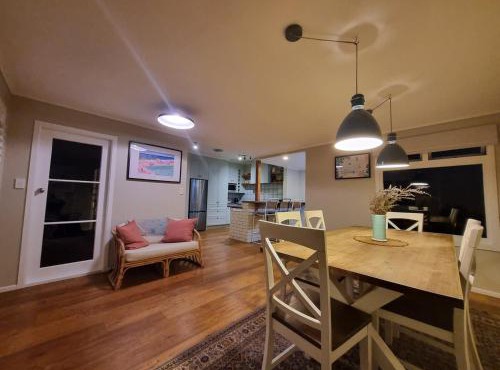 Ultimate Redwoods Comfort Spa pool and bike storage