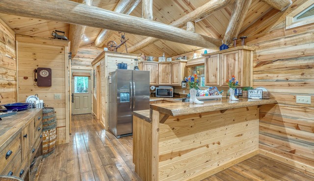Ultimate Riverfront Retreat! Blanco Family Cabin