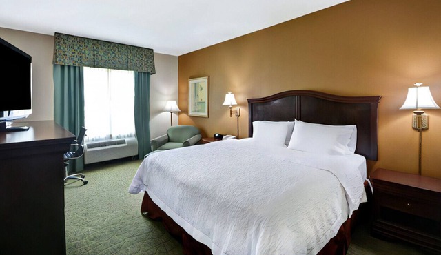 Ultimate Romantic Escape for Couples! W/ Pool