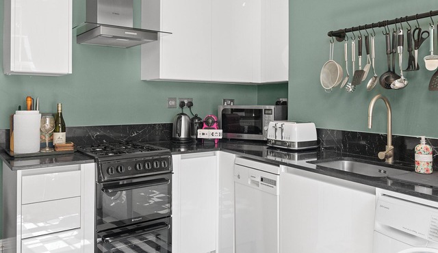 Ultra Central London, Traditional English Terraced House, Quiet and Safe Area