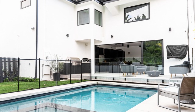 Ultra Luxury 6BR 4BA New Construction with Pool!