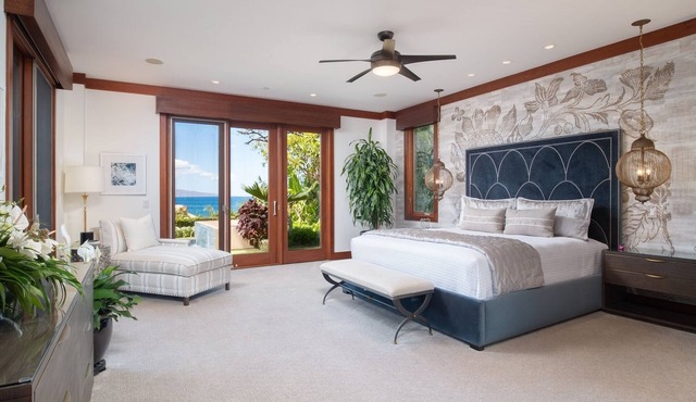 ULTRA LUXURY SOLARA LUXE POOL VILLA D101, NEWLY RENOVATED, SLEEPS 8!