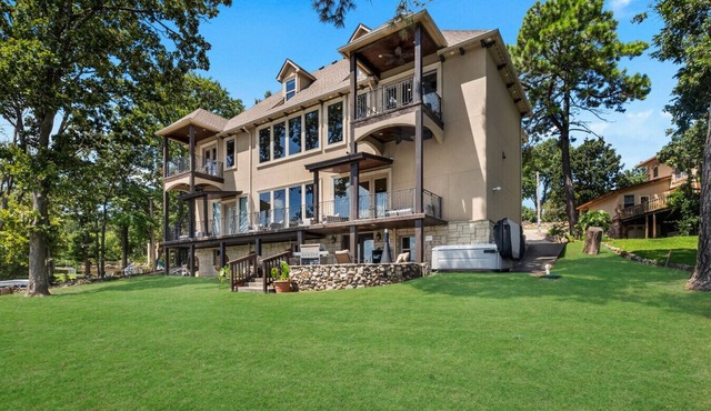 Ultra-Luxury Waterfront Retreat on Duck Creek Oklahoma