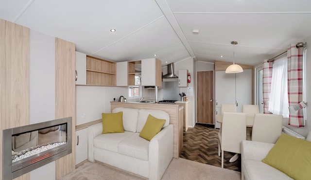 Ultra modern caravan with one master double with 2 W.