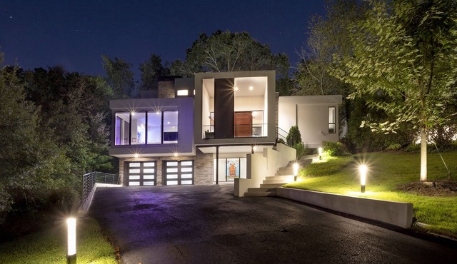 Ultra Modern Home With A Pool