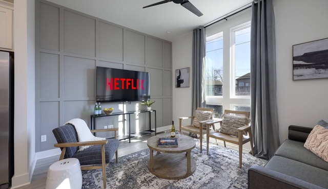 Ultra Modern Townhome - Large Private Rooftop