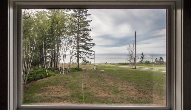 Ultra Private Oceanfront Cottage with Sunset Views