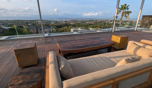 Uluviu Villa Bali: 6BR Designer Villa with Triple Vista and Wellness Facilities