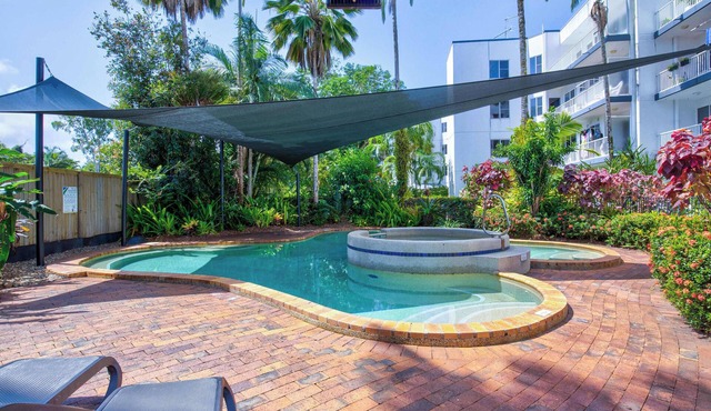 Ulysses 2 - Beach front Apartment