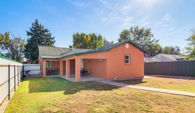 Ulysses Outdoor Adventure Base w/Fenced Yard