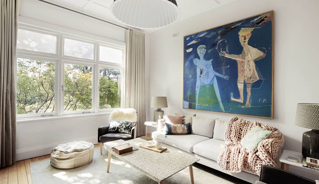 Umtala House | Artful and Luxurious Spacious Home