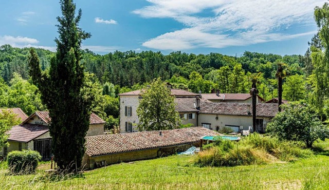 Un Air de Famille - Country house with swimming pool