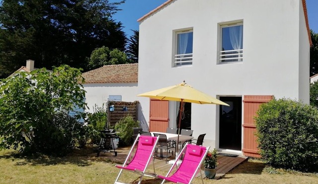 Un air de Vacances : Plage de Sauveterre, Piscine et Forêt