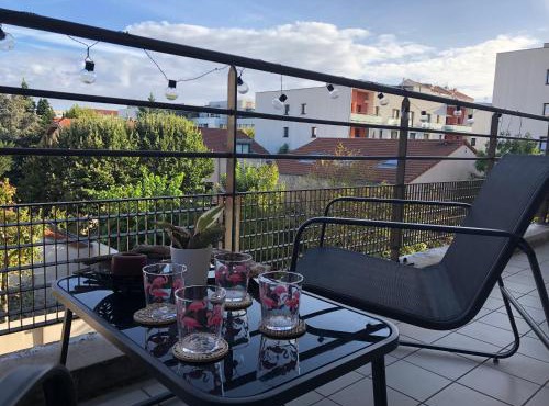 Un balcon à Monplaisir- 4 lits -garage - 47m2