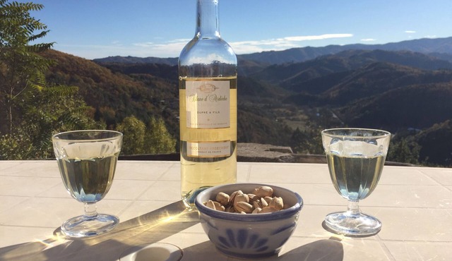 Un coin de paradis en Ardèche avec vue imprenable