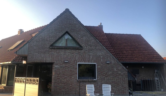 Un Duplex Haut de Gamme vue sur la Campagne Dans un Village Extrêmement Calme