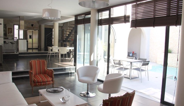 un Espace Cosy, à L'abri des Regards à Proximité de Tout