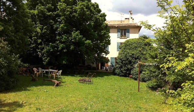 UN Havre DE Paix Dans LE Luberon