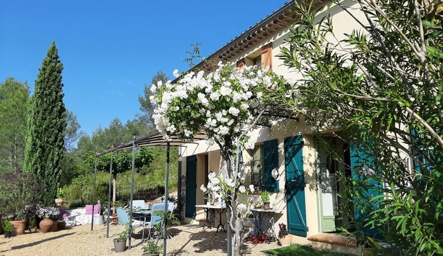 Un mas en Provence Verte Pour les Amoureux de la Nature. Animaux Bienvenus !