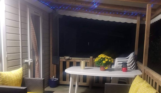 Un Petit Nid D'amour Près De L'étang - 2 Ch