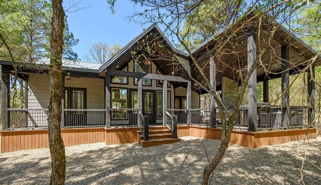 Un-Reel - Walking Distance to Pond, Perfect for 1-2 Couples or a Small Family