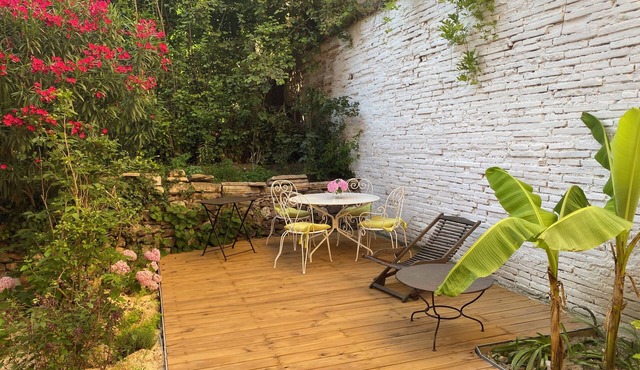 Un Zèbre en Ville, apartment with planted terrace in the heart of Toulouse