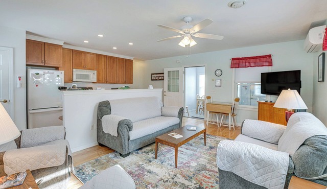 Unbeatable Downtown Location! Bar Harbor Apt