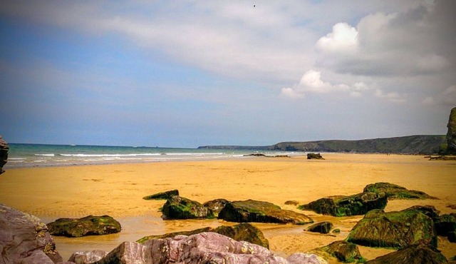 UNBEATABLE LOCATION : OHANA BEACH HOUSE. VOTED UK BEST BEACH