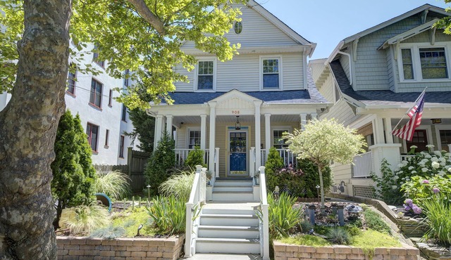 Unbeatable Location! Minutes From Everything - Beach Passes STR #25-00700