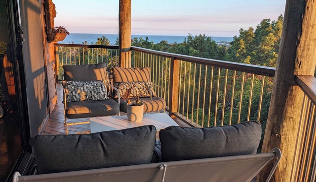 Unbeatable Ocean Views, Close to Beach, New Pool and Spa!