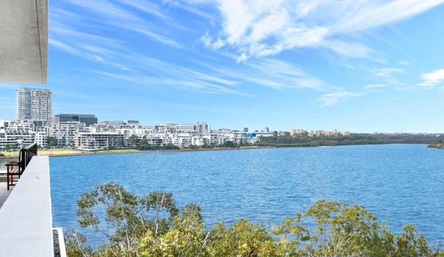 Unbeatable Water View