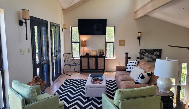 Unbelievable 3 1/2 story Modern Cabin with Lake View