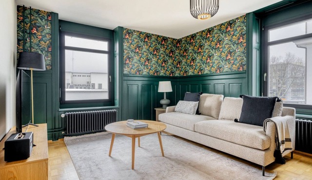 Unbelievable Hard 1BR w/Common W/D, steps to Supermarket, by Blueground