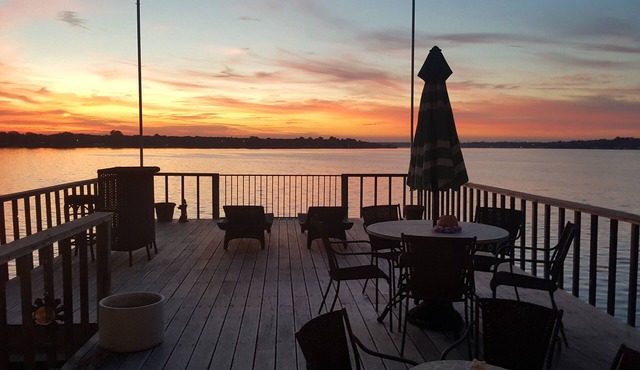 Unbelievable Views, Perfect Location and Great Fun Lake House