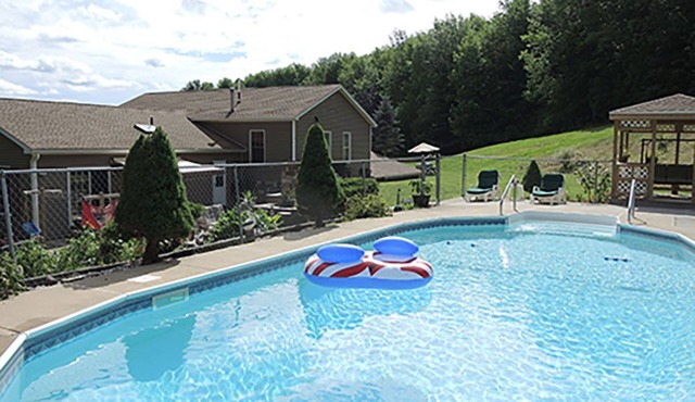 Under 5 minutes to All Star Village with heated in-ground pool