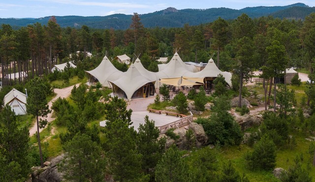 Under Canvas Mount Rushmore